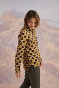 FRAN LISBOA Blouses & Chemises