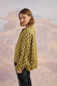 OLIVIA KISS Blouses & Chemises OLIVIA KISS Blouses & Chemises