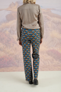 SASHA LISBOA Pantalons & Shorts