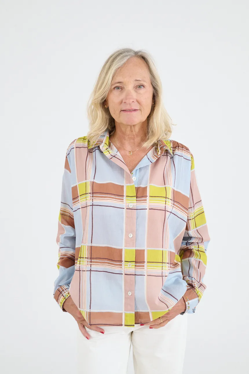 VICTOIRE AYO Women's Cotton Shirts | Story Topic 