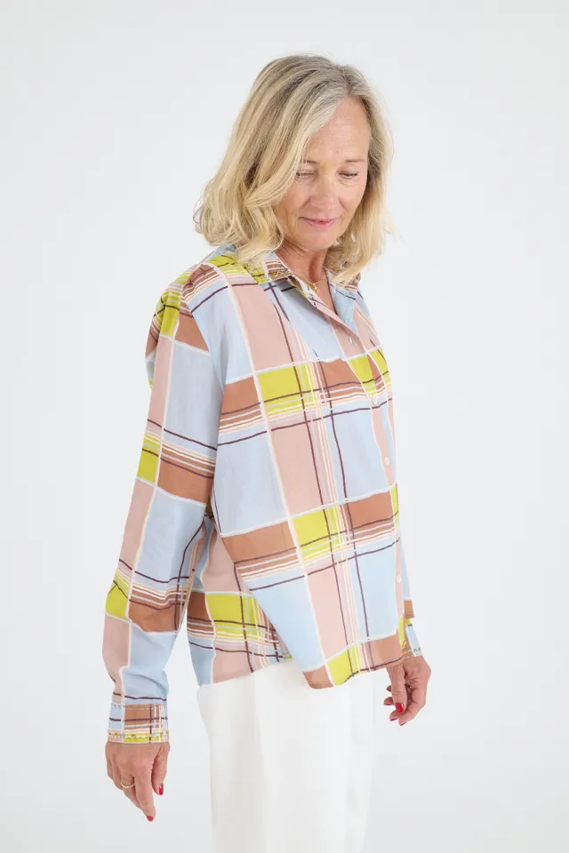 VICTOIRE AYO Women's Cotton Shirts | Story Topic 