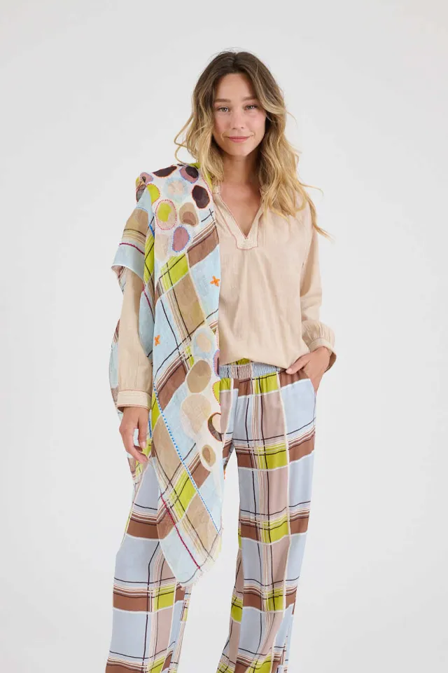 AYO Linen Scarves | Story Topic
