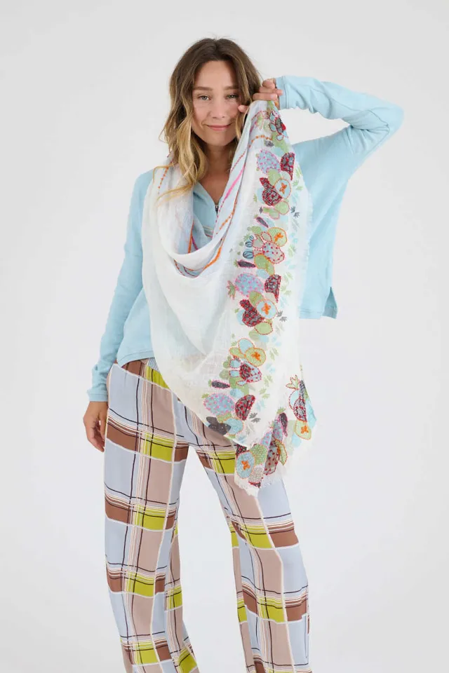 AZUR Linen Scarves | Story Topic