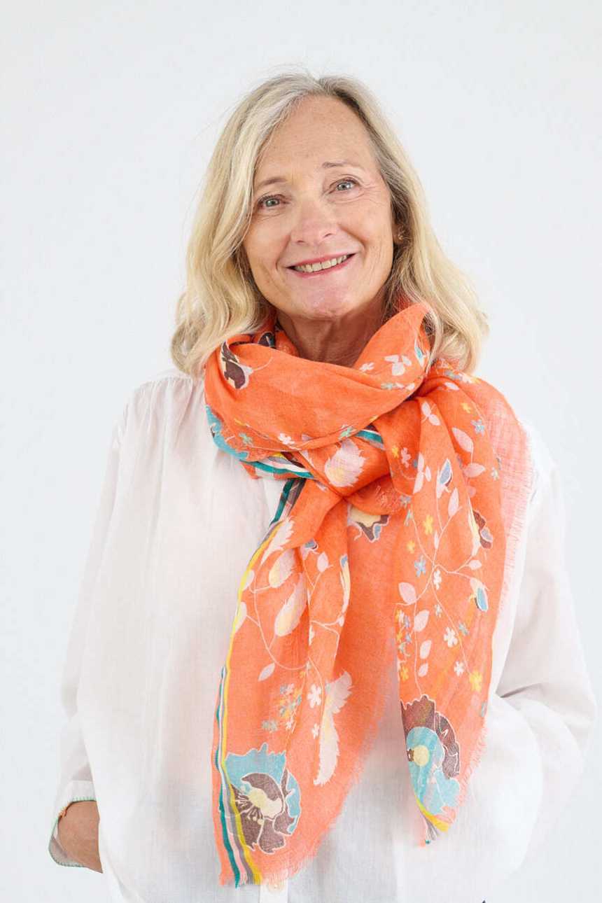 BECKY Linen Scarves | Story Topic