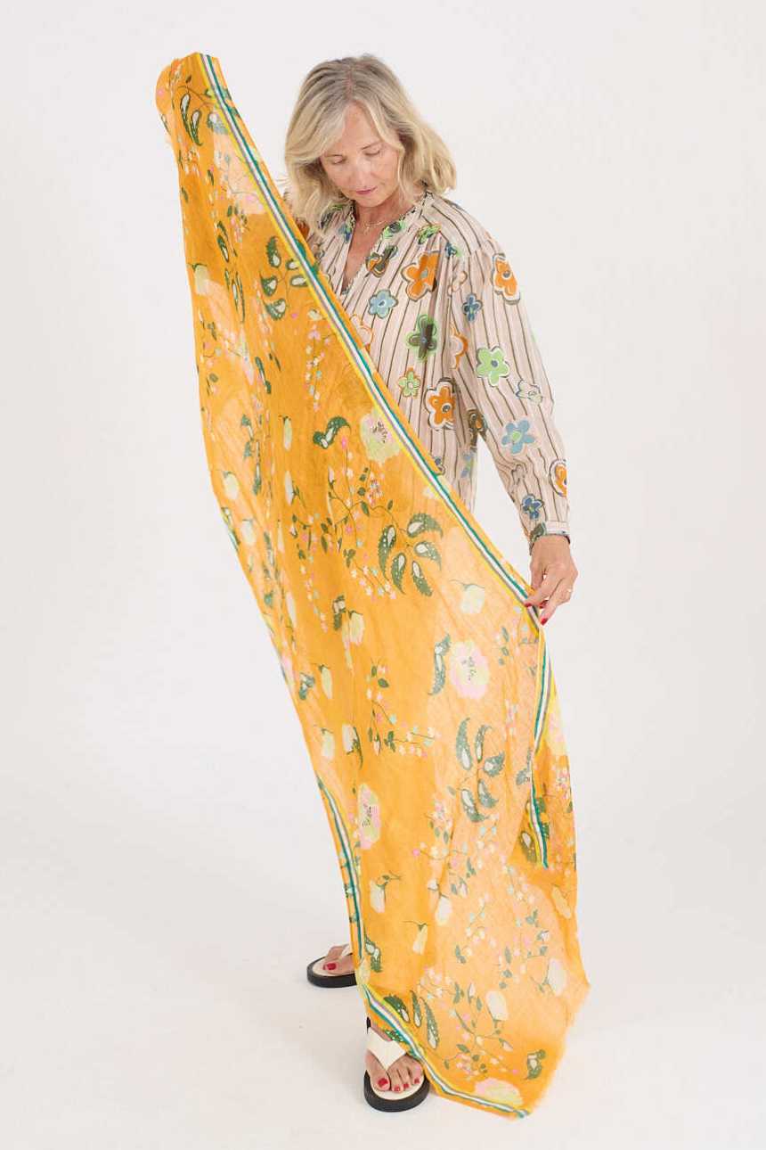 BECKY Linen Scarves | Story Topic