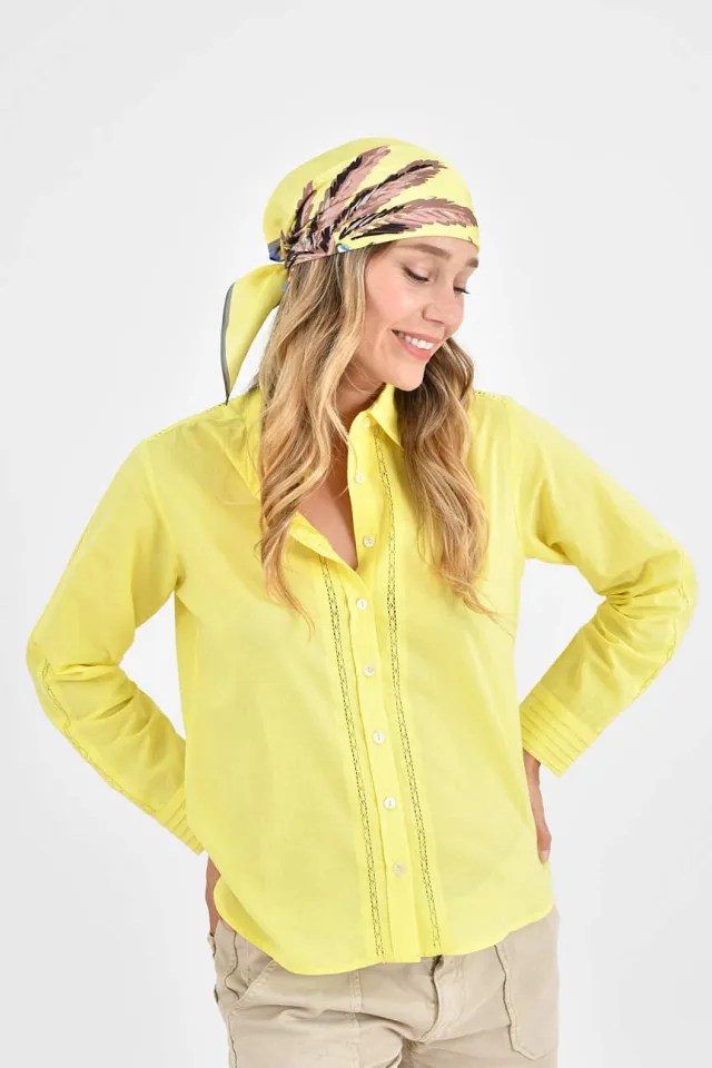 CALI SMALL silk twillies | Story Topic