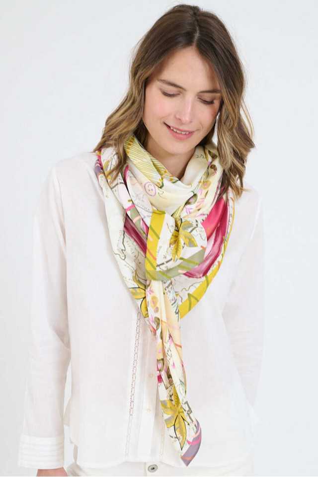 DORA BIG Silk Squares | Story Topic