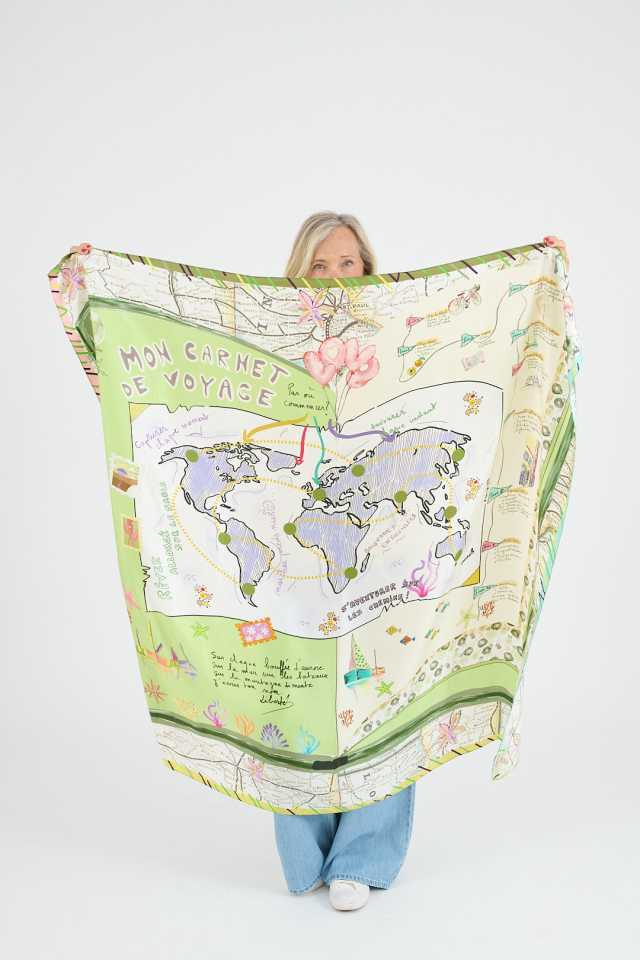 DORA BIG Silk Squares | Story Topic