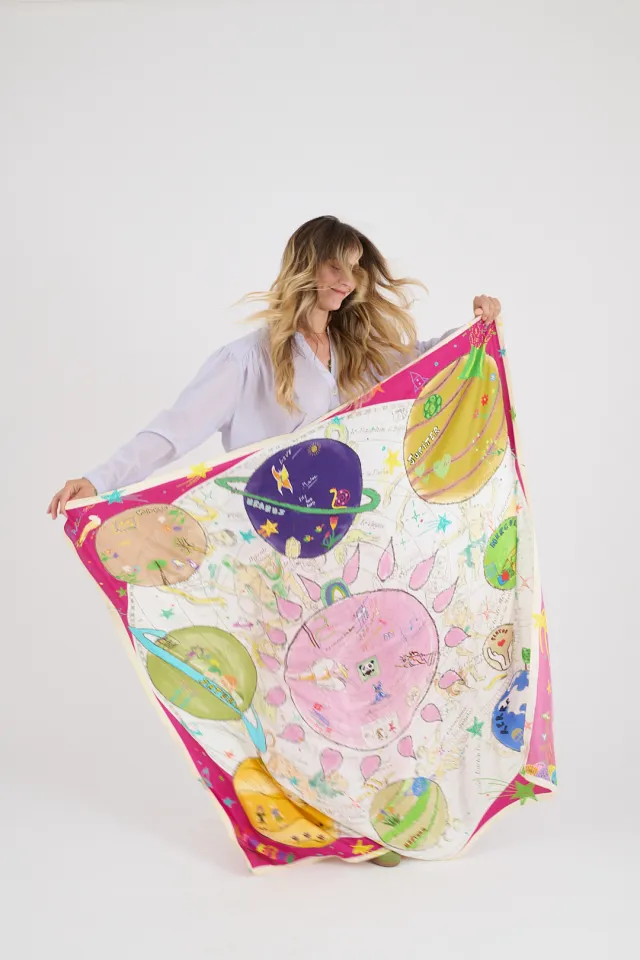 LUNA BIG Silk Squares | Story Topic